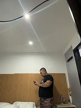 Patricio 02 online show from 04.26.26