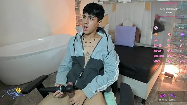 Snapshot of Damian_tay chatting on 05.11.26 Damian tay online show from 05.11.26