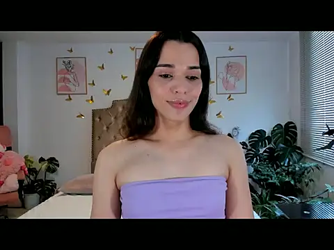 bella grego online show from 04.18.26