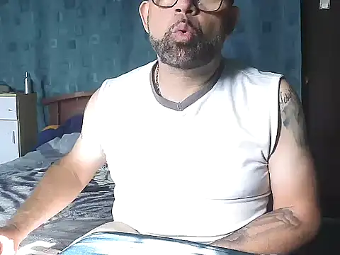 Snapshot of CarlossexVen chatting on 07.08.26 CarlossexVen online show from 07.08.26