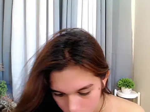 Snapshot of marie_castro chatting on 05.05.26 marie castro online show from 05.05.26