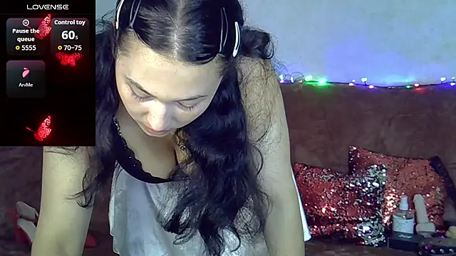 Snapshot of Margaret_Sweet_ chatting on 05.19.26 Margaret Sweet online show from 05.19.26