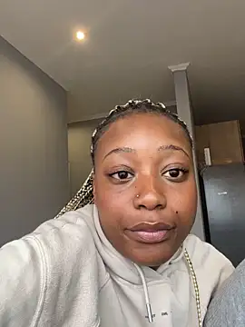 EbonySlimXx online show from 04.25.26
