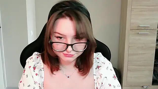 Kimberly Charm online show from 07.28.26