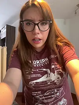 AliceMtz online show from 04.18.26