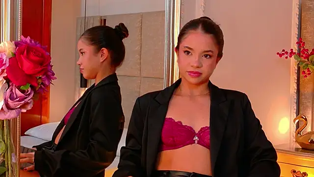 Valeria-Beltran online show from 06.19.26