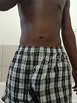 Snapshot of Darkskinned20 chatting on 05.22.26 Darkskinned20 online show from 05.22.26