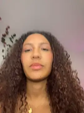 Snapshot of Daphnne_Curly chatting on 07.03.26 Daphnne Curly online show from 07.03.26