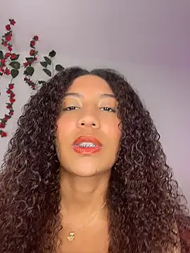 Snapshot of Daphnne_Curly chatting on 07.05.26 Daphnne Curly online show from 07.05.26