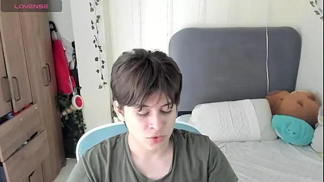 Snapshot of Felixzyn chatting on 05.28.26 Felixzyn online show from 05.28.26