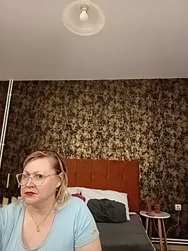 I amVeronicle online show from 06.02.26
