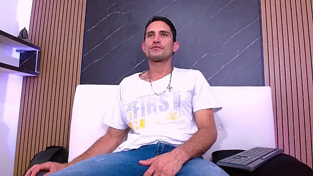 Andres Colins1 online show from 05.20.26