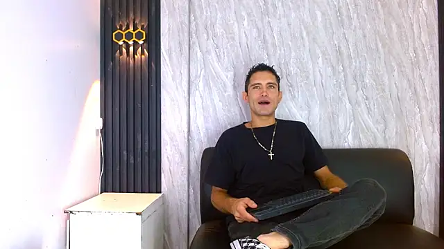 Andres Colins1 online show from 05.24.26
