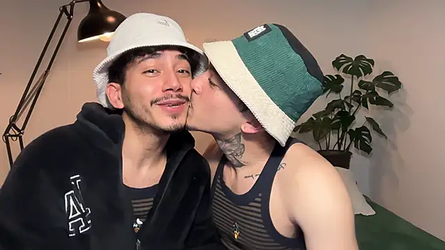Noah and Steven online show from 06.11.26