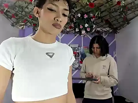 DAHNE HOT  online show from 06.08.26