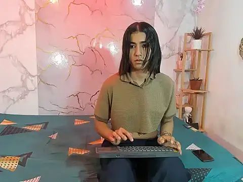DAHNE HOT  online show from 07.07.26