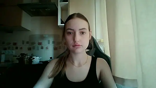 Lisanta online show from 04.20.26