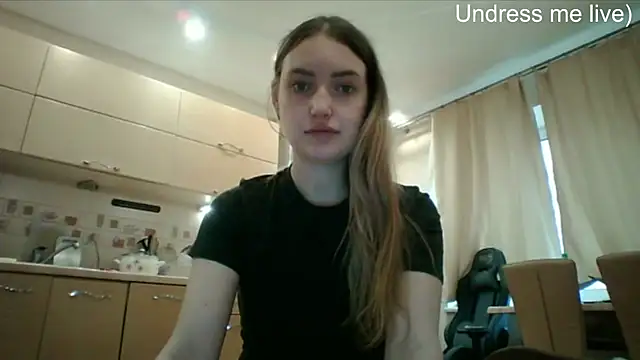 Snapshot of Lisanta chatting on 05.19.26 Lisanta online show from 05.19.26