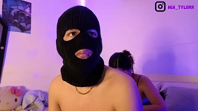 Mia Tylor01 online show from 06.20.26