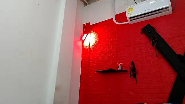maidycute18 online show from 05.30.26