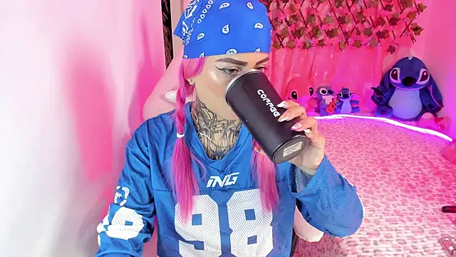 Megan Robertss online show from 06.30.26