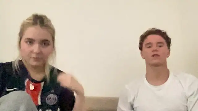 Snapshot of SofiaNLukaBabe chatting on 05.05.26 SofiaNLukaBabe online show from 05.05.26