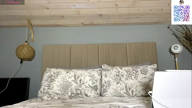 oliviakiiss online show from 05.19.26