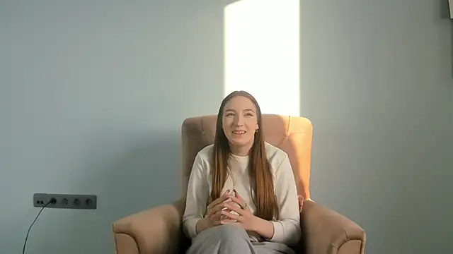 TennieCaldoron online show from 04.23.26