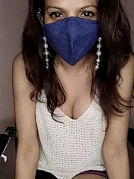 Snapshot of lovelyrosewifey chatting on 05.04.26 lovelyrosewifey online show from 05.04.26