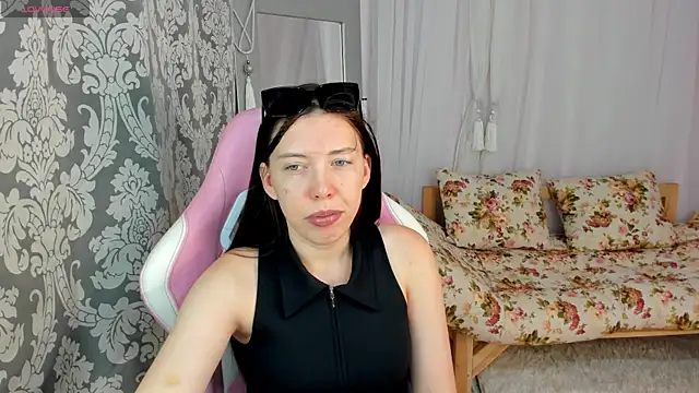 Sandra Ross online show from 07.05.26