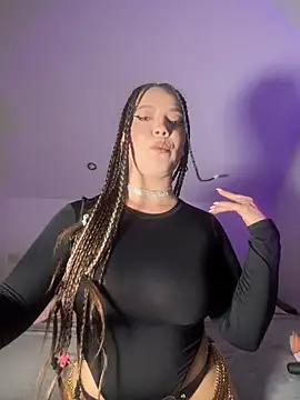 AlyraMoon online show from 06.16.26