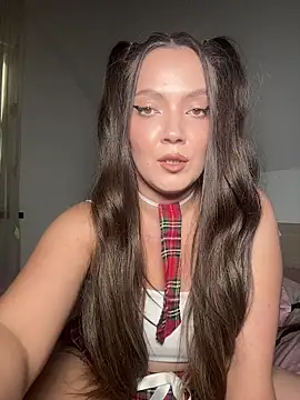 AlyraMoon online show from 07.11.26