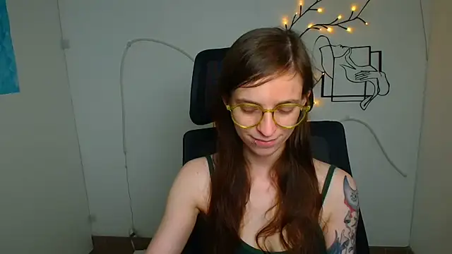 Luna Tantra online show from 07.16.26