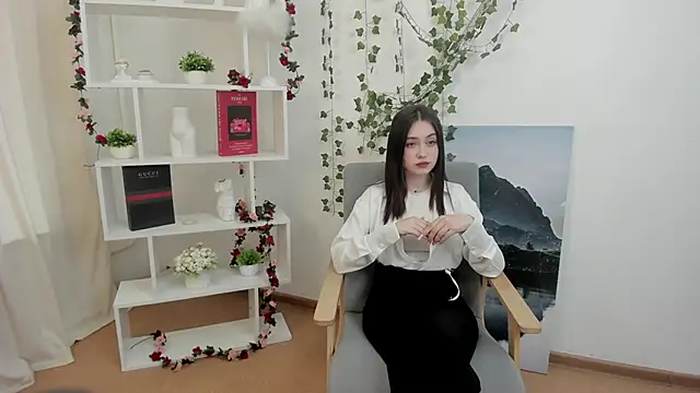 TwanaRzeczycki online show from 04.27.26