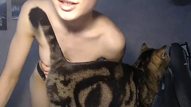 Snapshot of EveLiaka chatting on 05.16.26 EveLiaka online show from 05.16.26