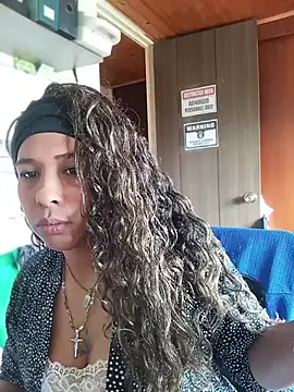 Snapshot of Ivon_C chatting on 05.08.26 Ivon C online show from 05.08.26