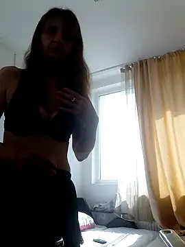 Snapshot of LissaBelaa chatting on 04.29.26 LissaBelaa online show from 04.29.26