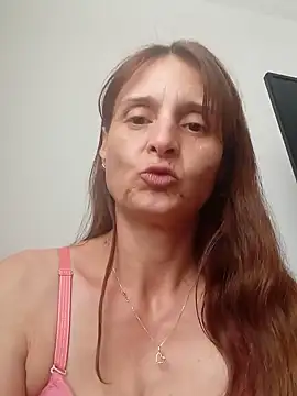 Snapshot of LissaBelaa chatting on 07.24.26 LissaBelaa online show from 07.24.26