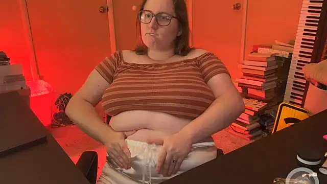 lucy-comes-true online show from 06.05.26