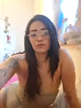 Snapshot of Mayicumdaddy221 chatting on 04.29.26 Mayicumdaddy221 online show from 04.29.26