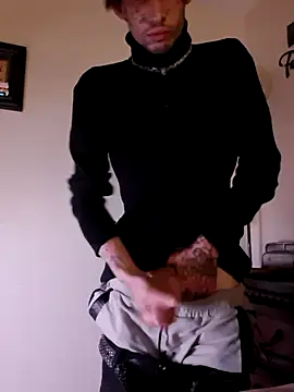CamsWRLD online show from 05.24.26