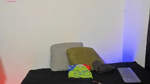 IanLark online show from 05.19.26