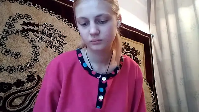 Snapshot of LunaLaday chatting on 05.22.26 LunaLaday online show from 05.22.26