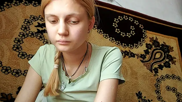 Snapshot of LunaLaday chatting on 07.07.26 LunaLaday online show from 07.07.26