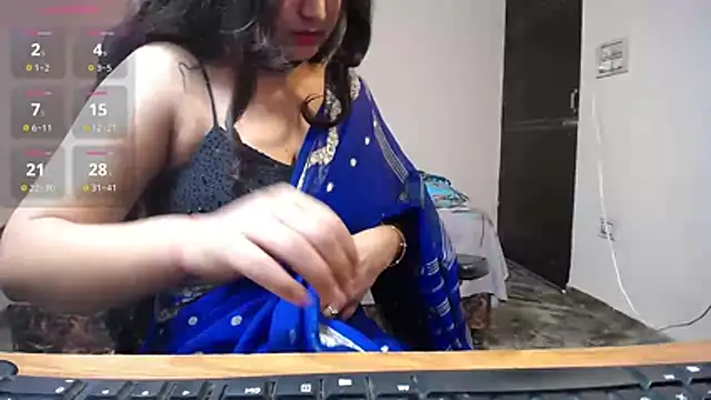 Snapshot of -Queenie chatting on 05.15.26 -Queenie online show from 05.15.26