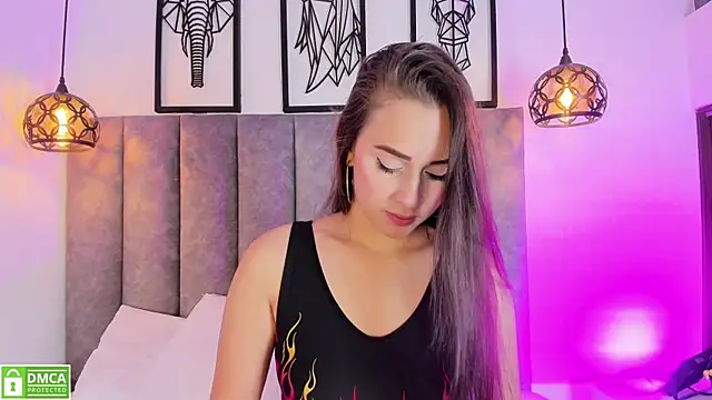 Vanne Queen  online show from 06.24.26