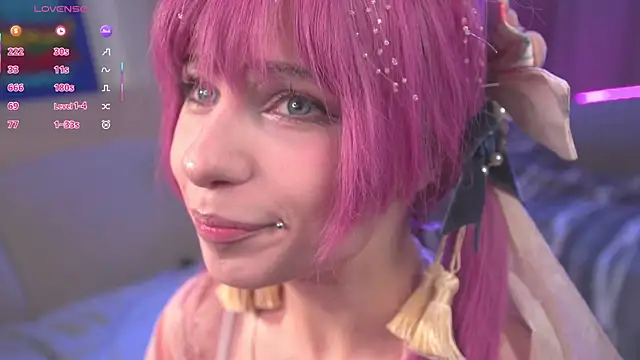 Snapshot of CosplayDream chatting on 06.12.26 CosplayDream online show from 06.12.26