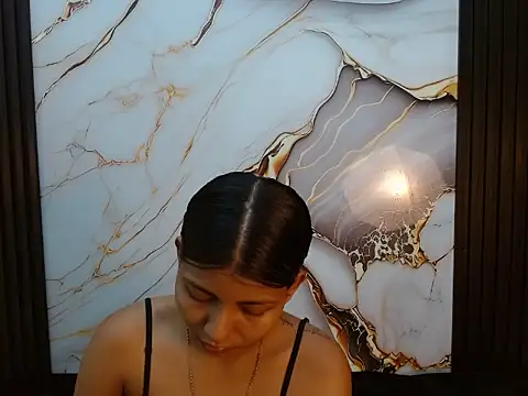 Snapshot of AndreaSerpa chatting on 05.18.26 AndreaSerpa online show from 05.18.26