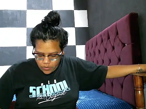 Valery-Khloe online show from 07.28.26