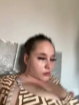 Poppylooloo online show from 05.24.26